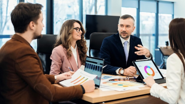 ORGANIZZARE E GESTIRE RIUNIONI EFFICACI