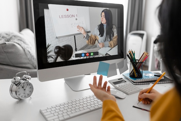 LA TECNOLOGIA XAPI: GIOCARE CON LA TECNOLOGIA